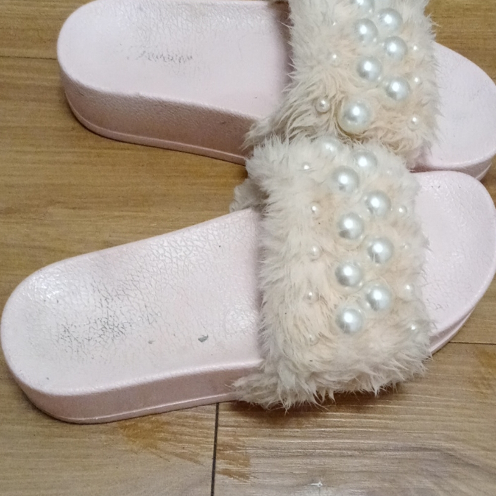 Platform fluffies - Picture 4 of 4